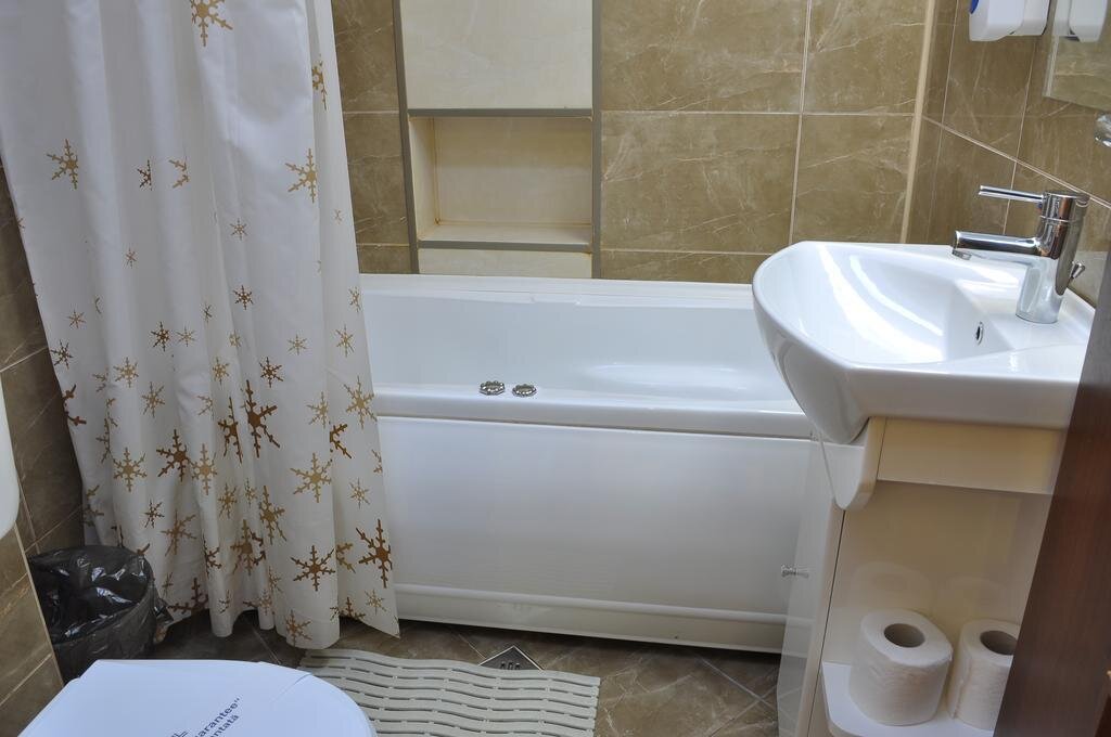 Ave Hotel Victoriei - 659