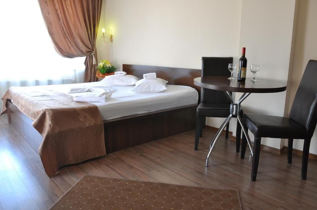 Ave Hotel Victoriei - 702