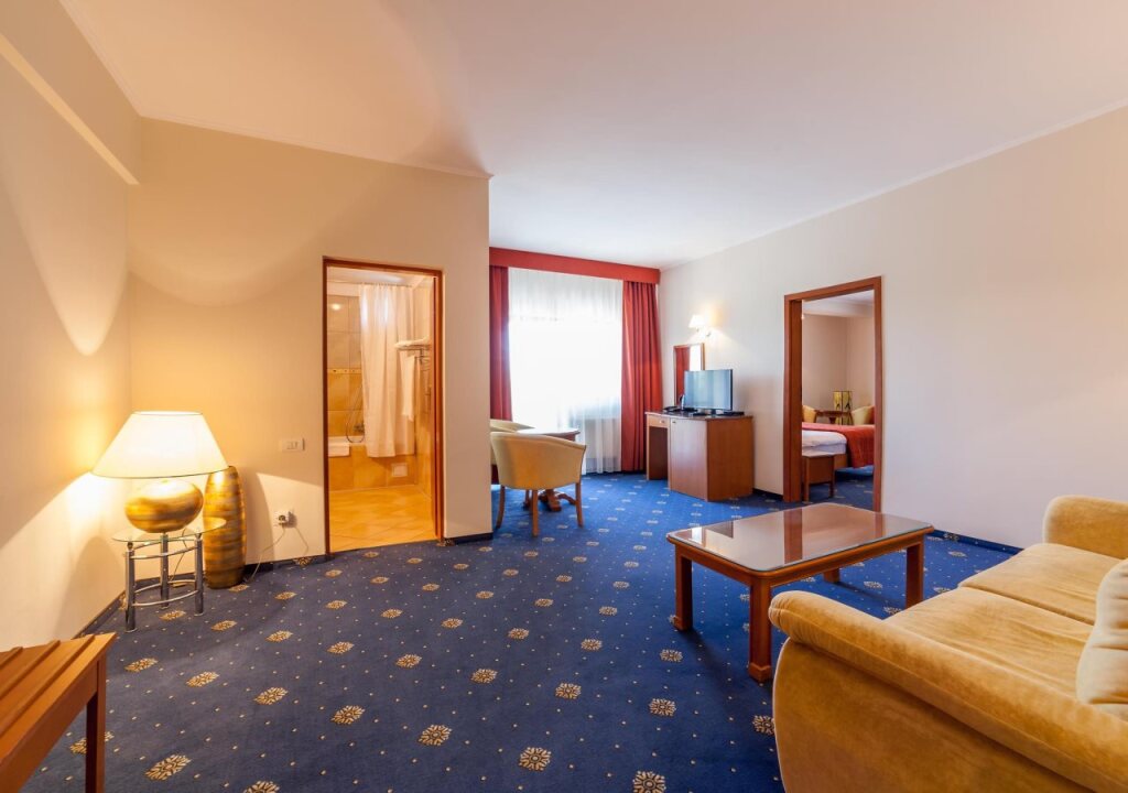 Hotel Sir Royal - 25