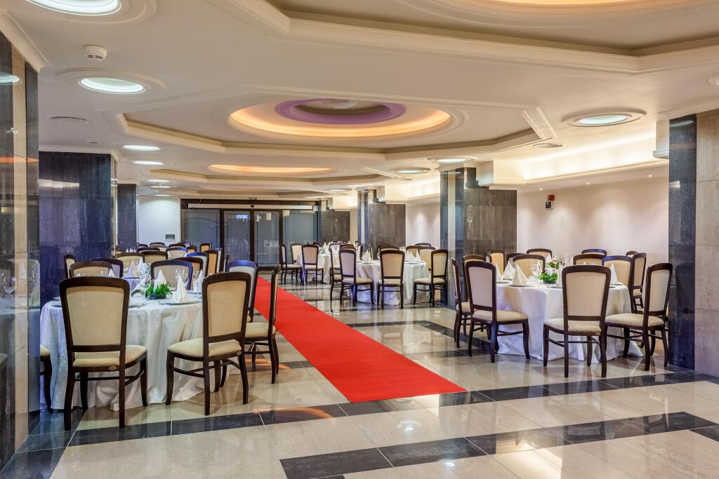 Hotel Sir Royal - 744