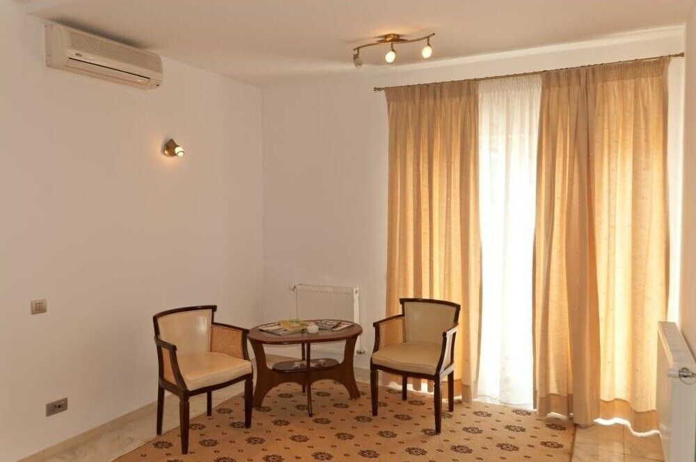 Hotel Bliss - 623