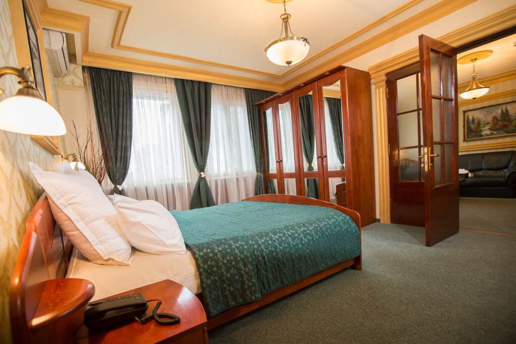 Bucharest Comfort Suites - 983