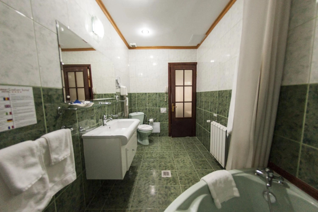 Bucharest Comfort Suites - 498