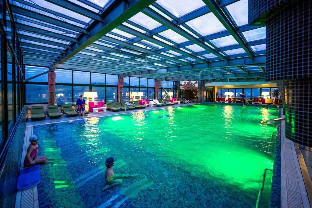 Business Hotel Conference Center & Spa - 663