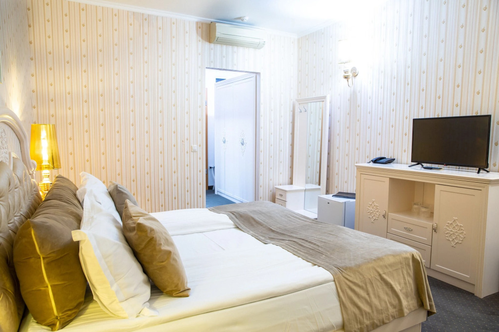 Hotel Carpathia - 672