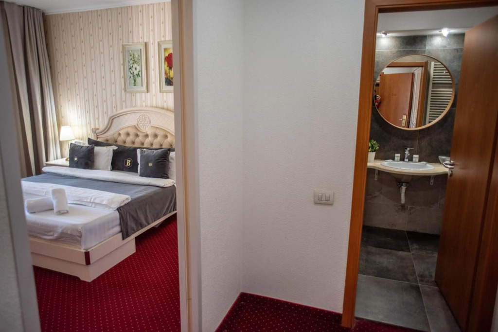 Hotel Carpathia - 769