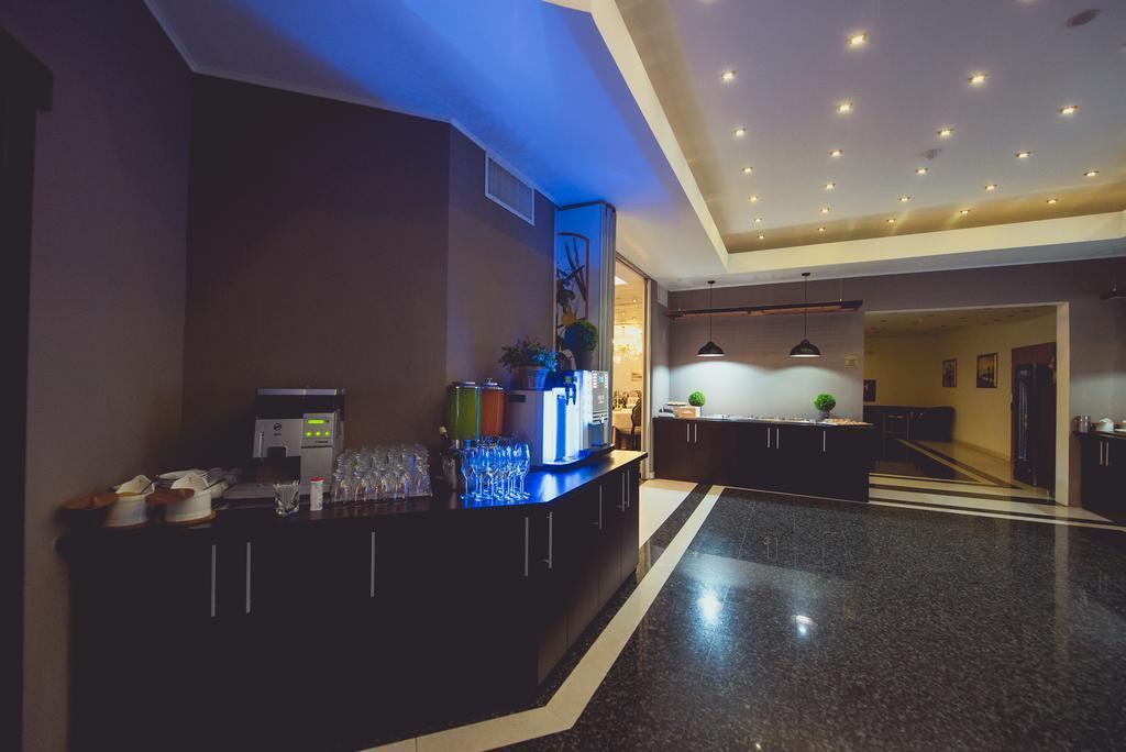 Hotel Carpathia - 445