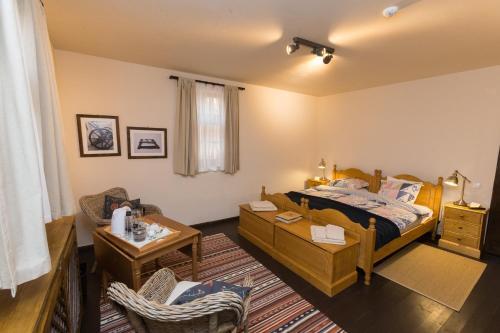 Ratiu House - 943