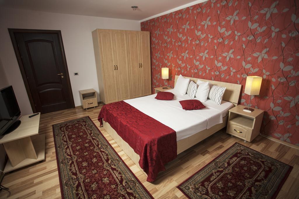 City Garden Hotel - 837