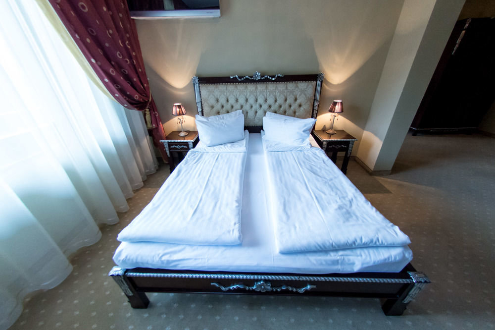 Hotel Classic Inn - 843