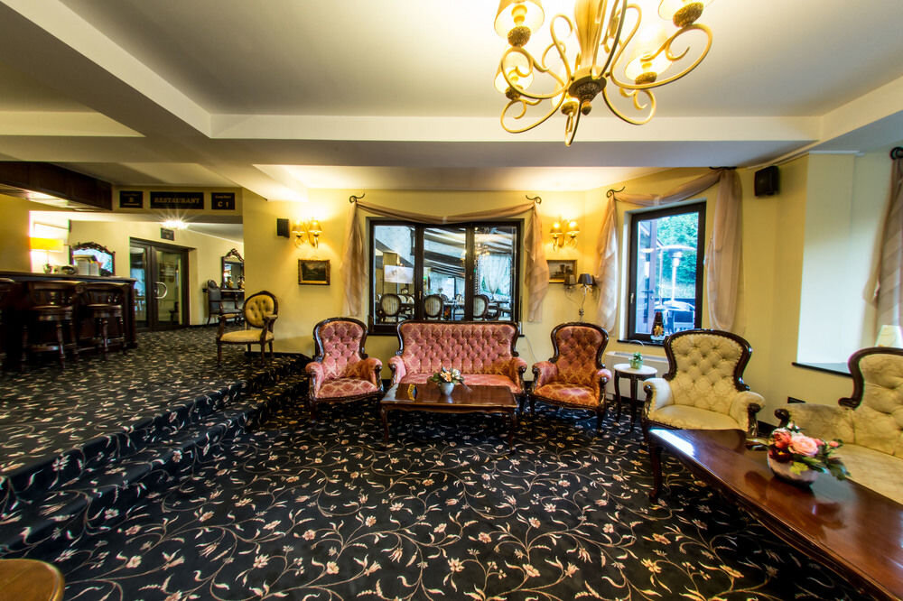 Hotel Classic Inn - 746