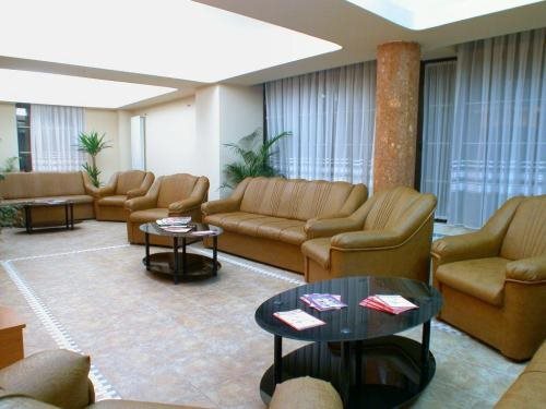 Eden Grand Resort - 805
