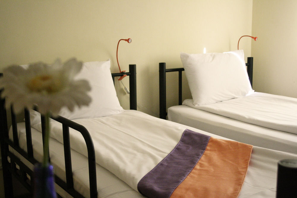 Crazy Duck Hostel - 775