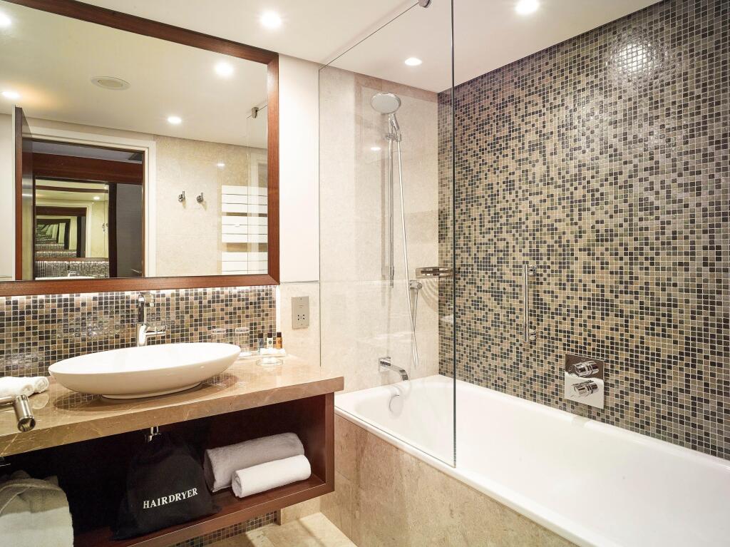 Crowne Plaza Bucharest by IHG - 230