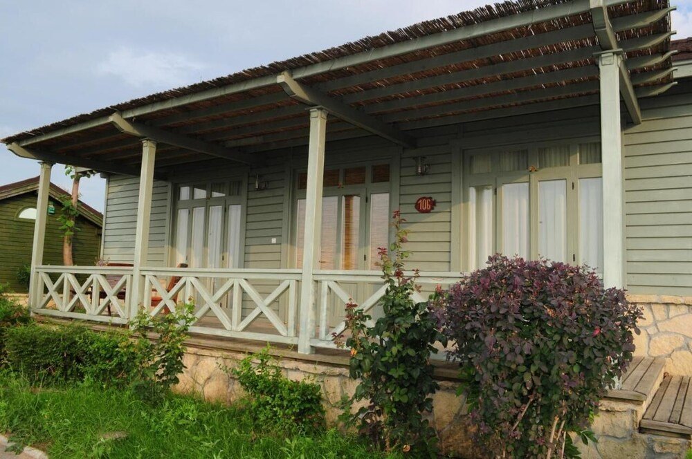 Delta Nature Resort - 824