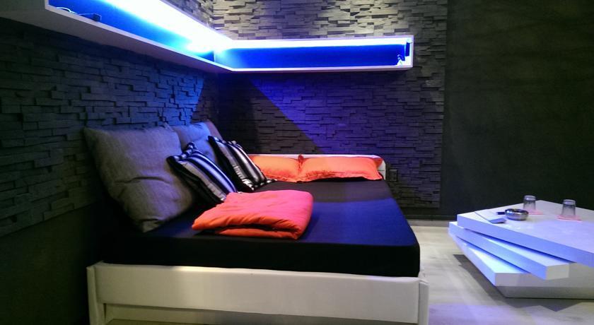 Excentric Studio - 852