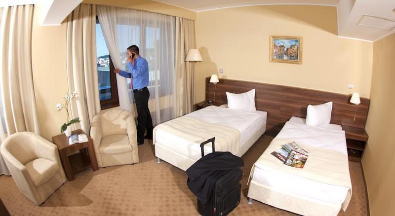 Grand Hotel - 147