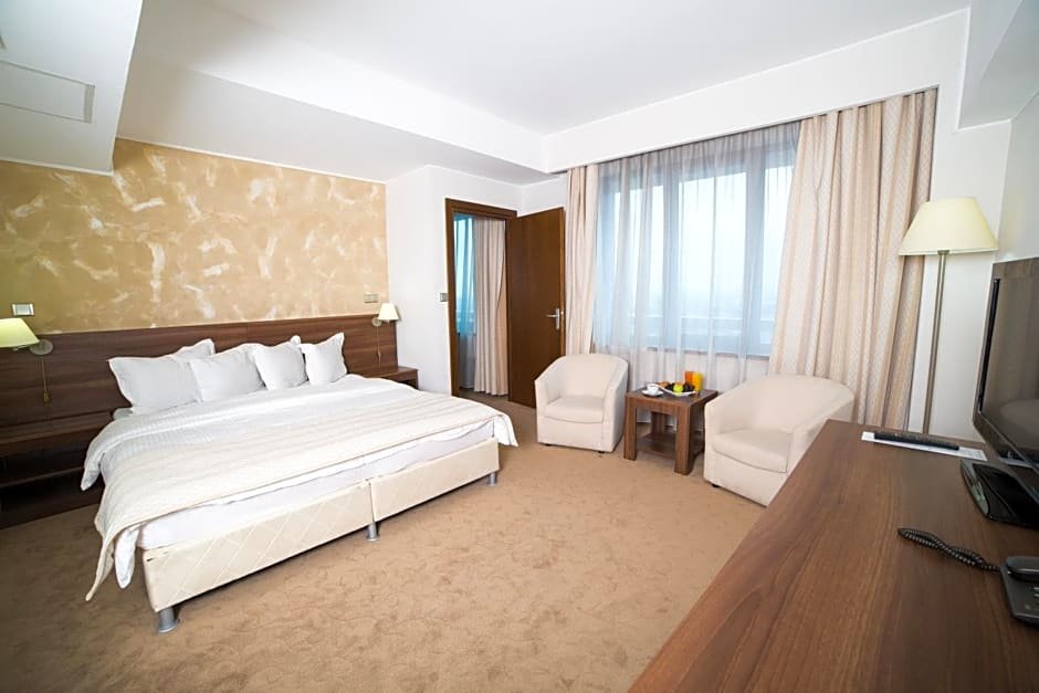Grand Hotel - 878