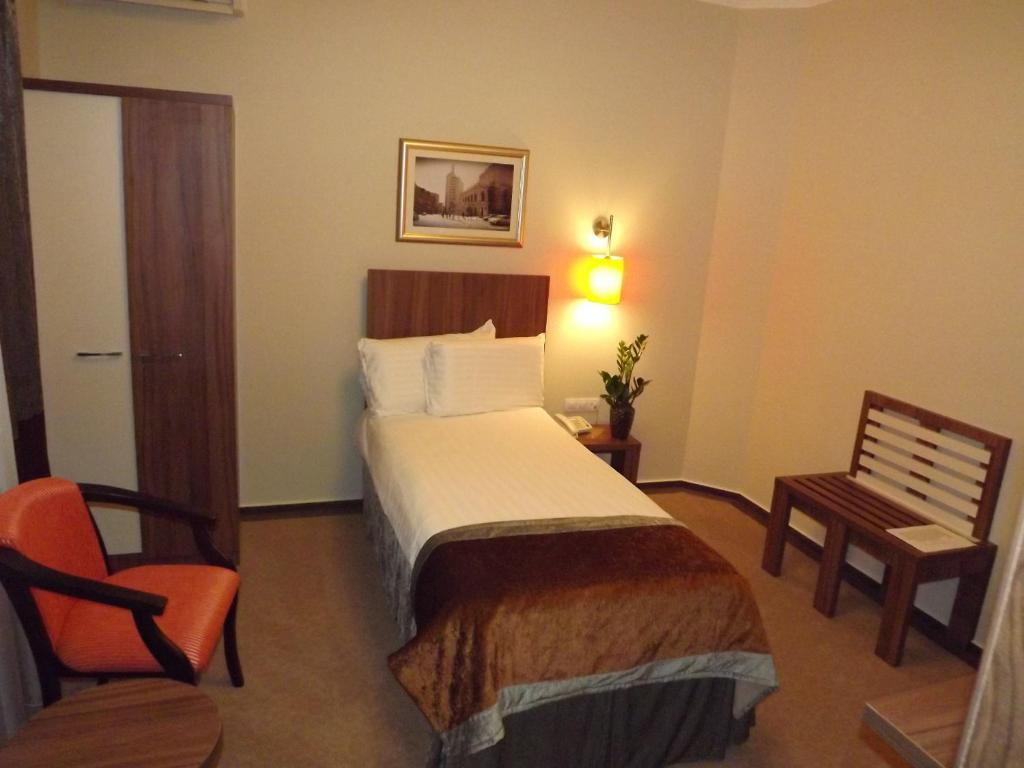 Hotel Ambasador - 552