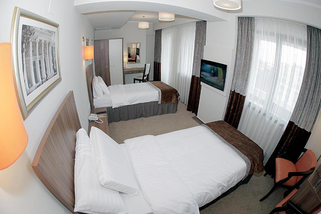 Hotel Ambasador - 773