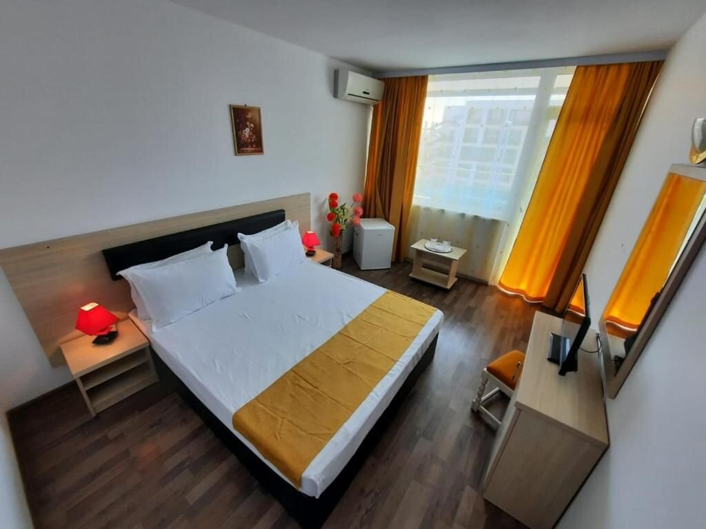 Apollo Hotel - 949
