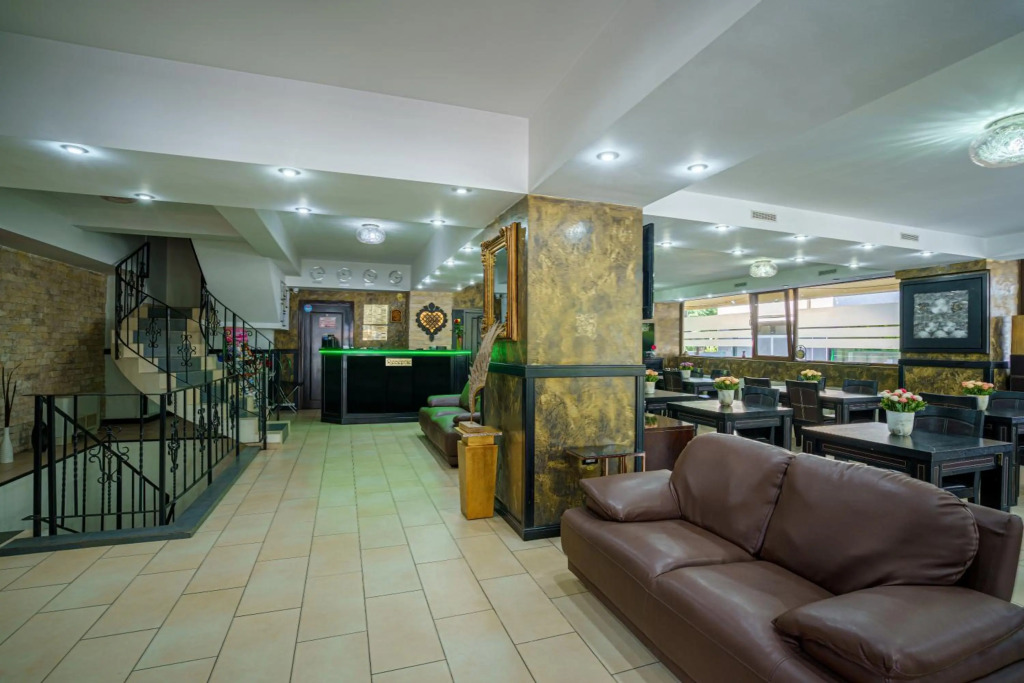 Hotel Avis - 288