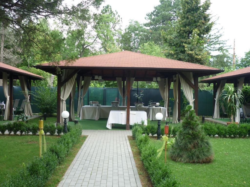 Hotel Baneasa Parc - 888