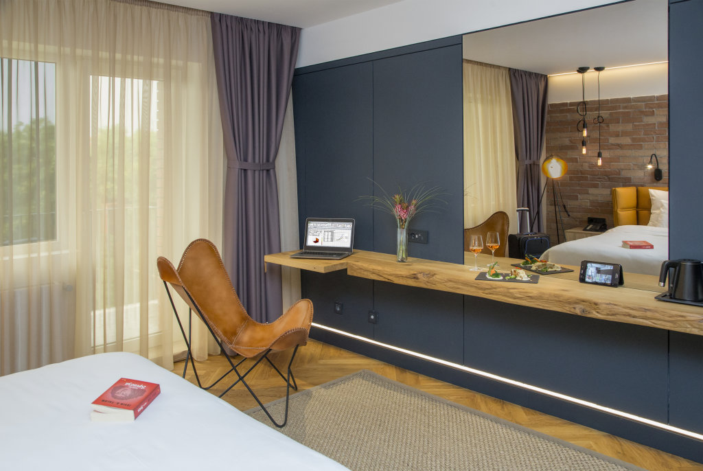 Hotel Caro - 731
