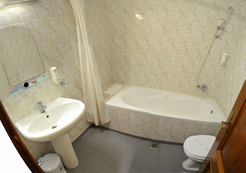 Caro Horoscop Hotel - 171