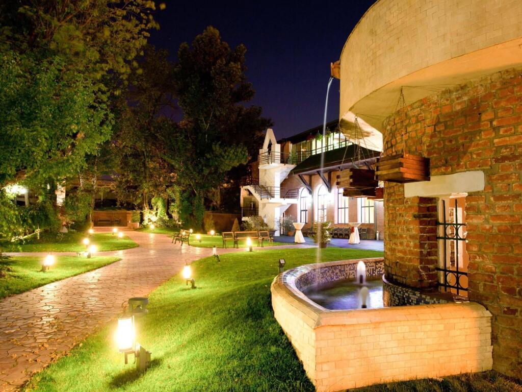 Caro Horoscop Hotel - 883