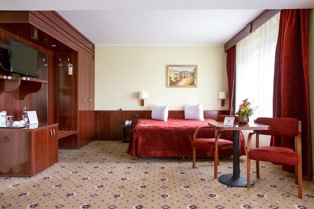 Caro Hotel - 822