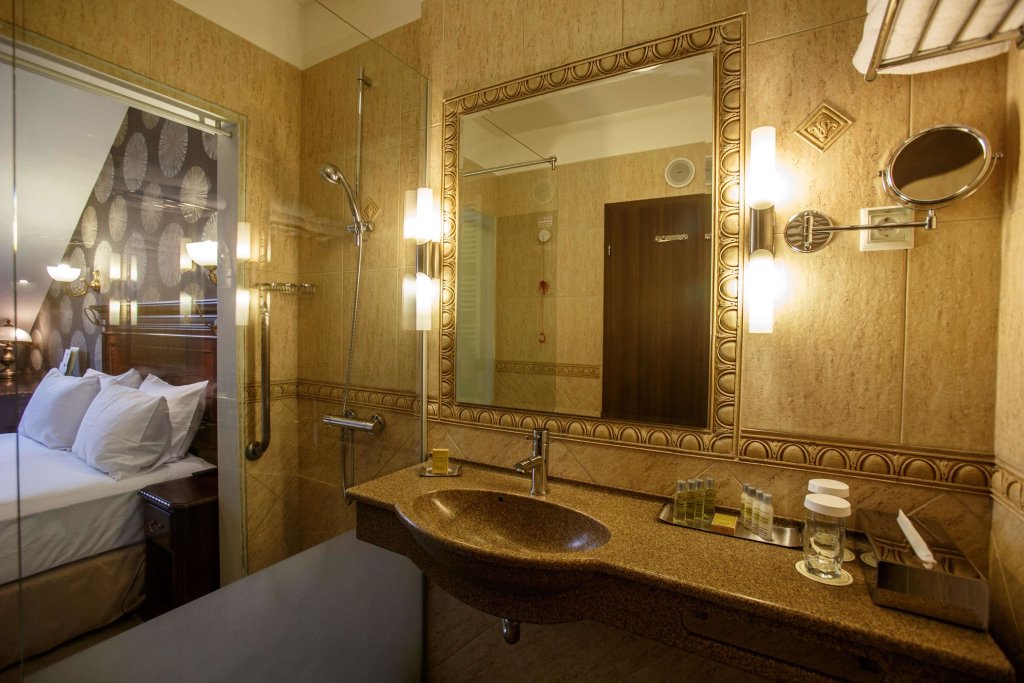 DoubleTree by Hilton Hotel Sighisoara - Cavaler - 132