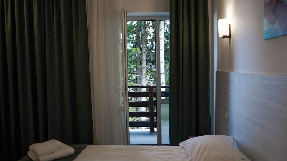 Hotel Cirus - 675
