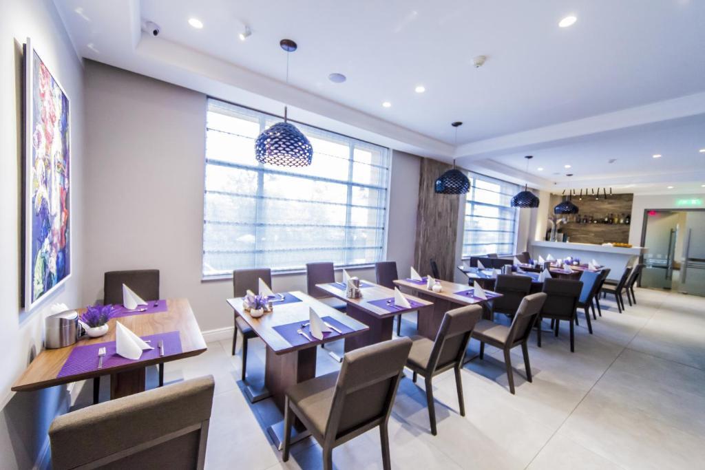 Hotel Confort - 809