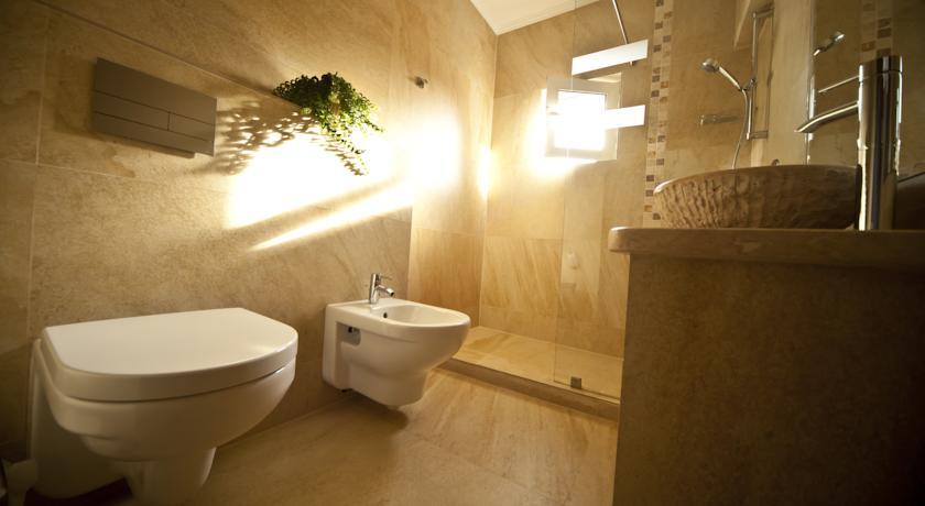 Hotel Confort - 250