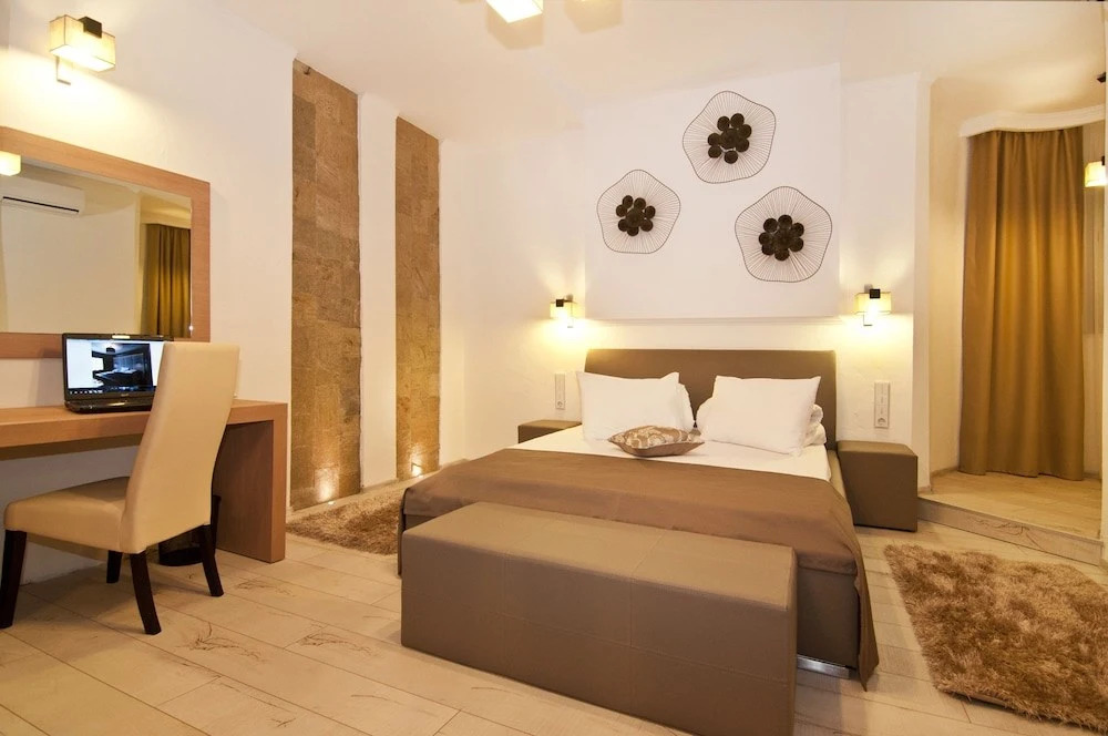 Hotel Confort - 791