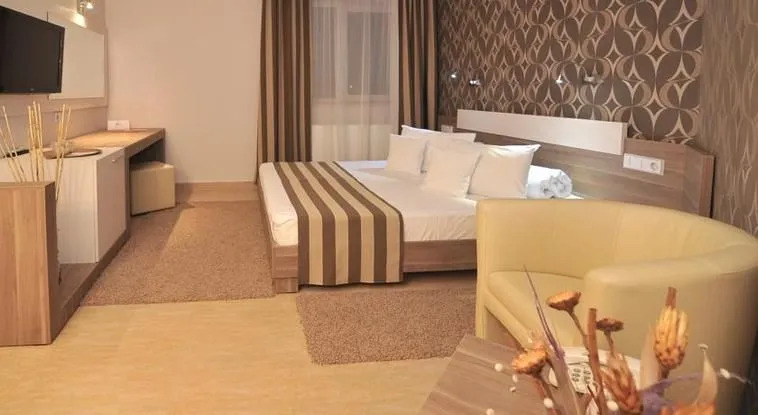 Hotel Confort - 11