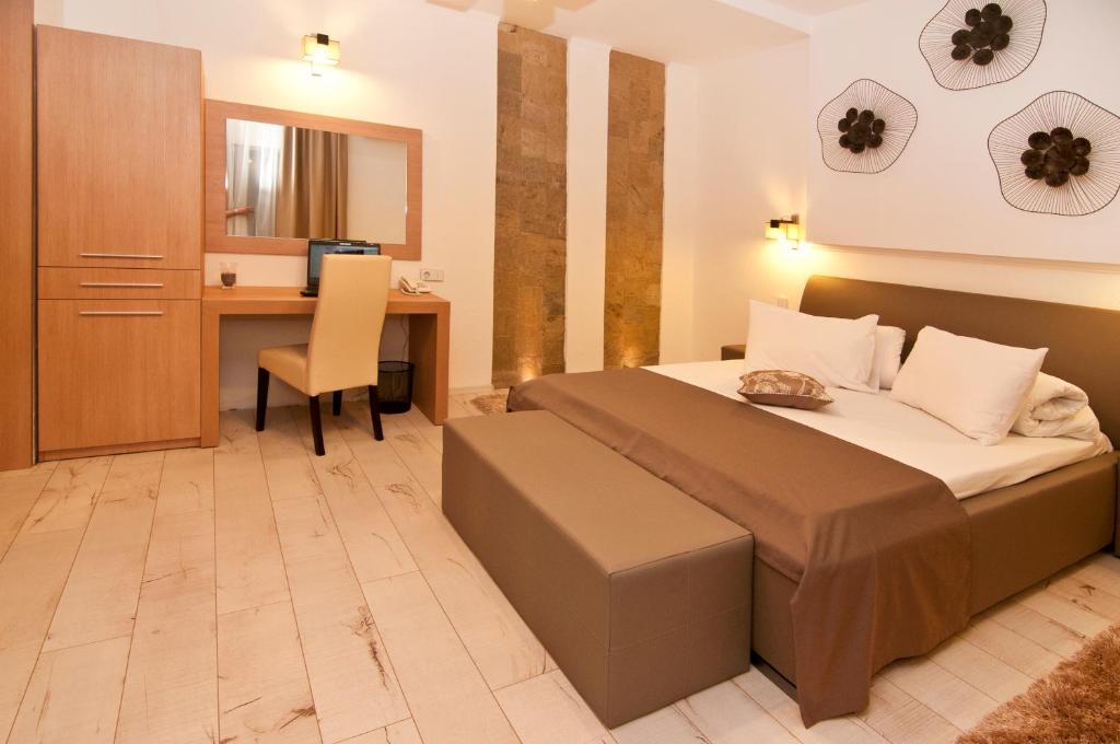 Hotel Confort - 363