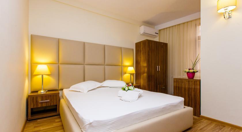 Hotel Corvaris - 704