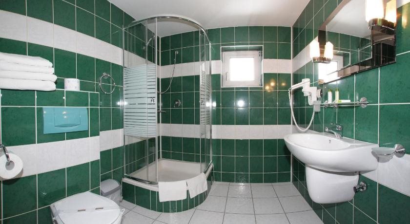 Hotel Eden Garden Spa - 985