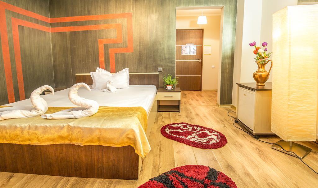 Hotel Eos - 653