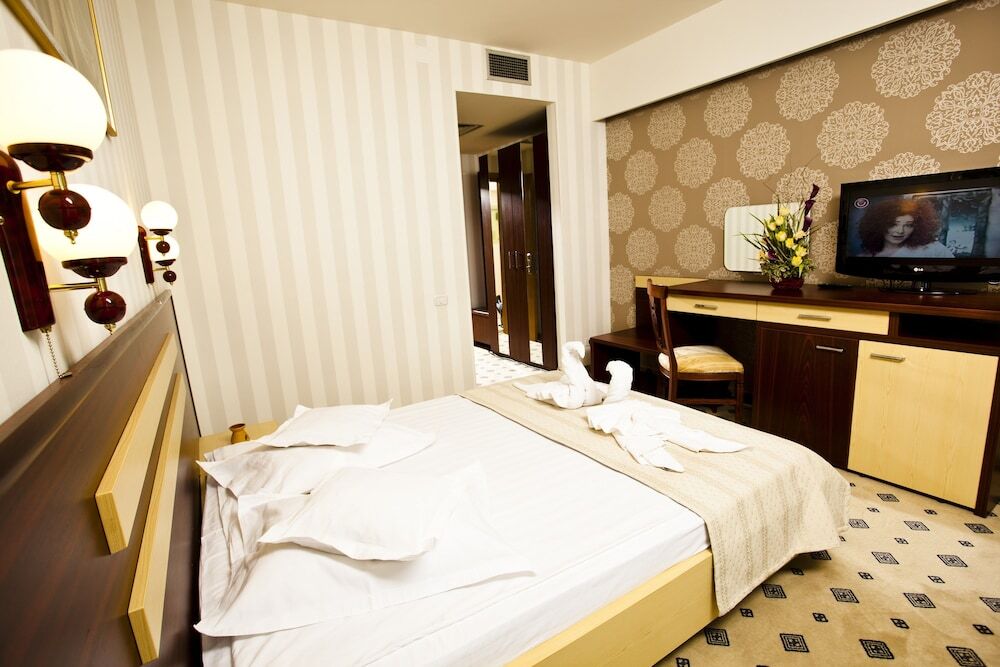 Belinda Hotel - 696