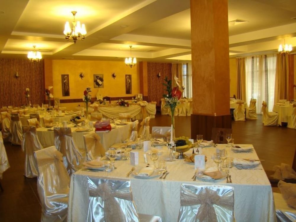 Hotel Helin Aeroport - 732