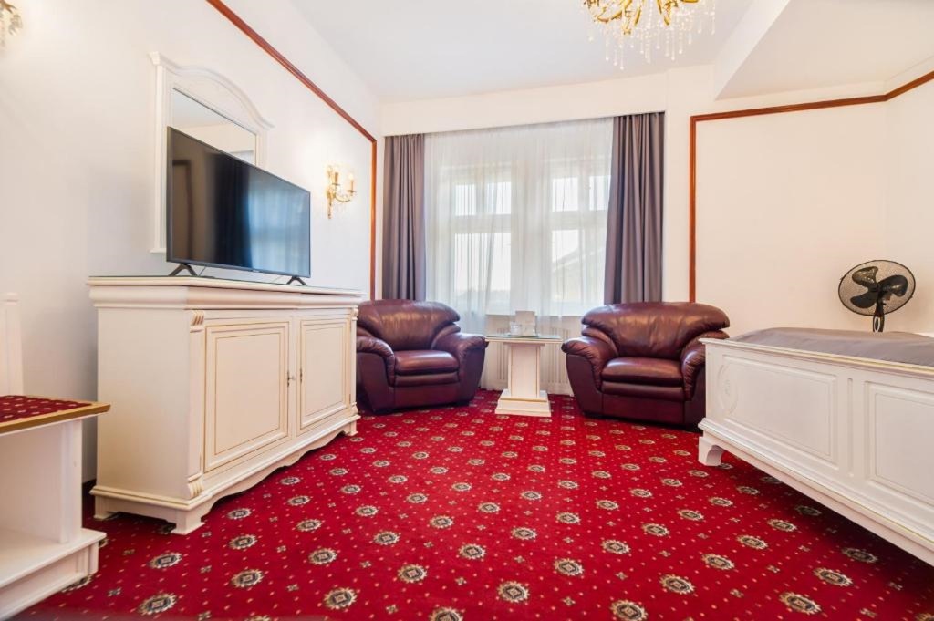 Hotel Imparatul Romanilor - 726