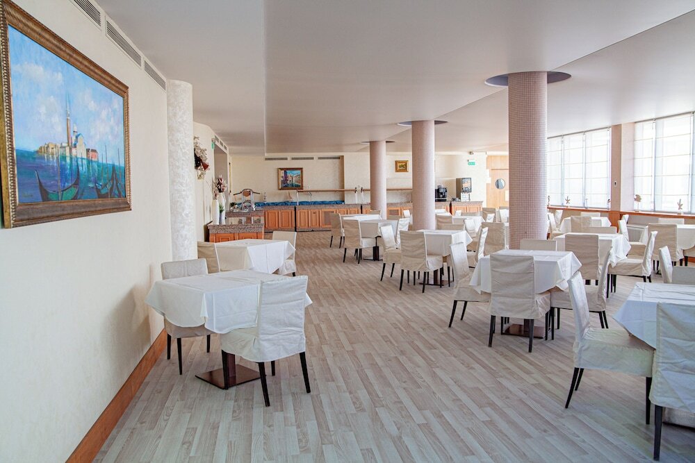 Carmen International Hotel - 720