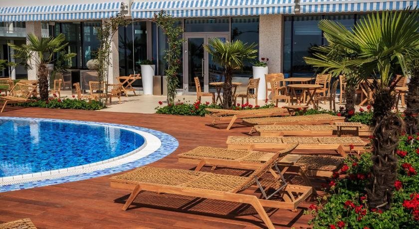 Carmen International Hotel - 752