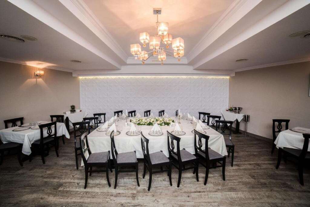 Best Western Plus Lido Hotel - 560