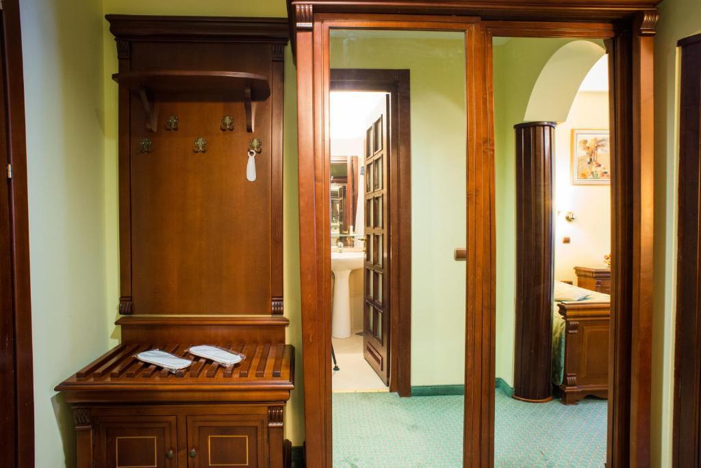 Hotel Maria - 656