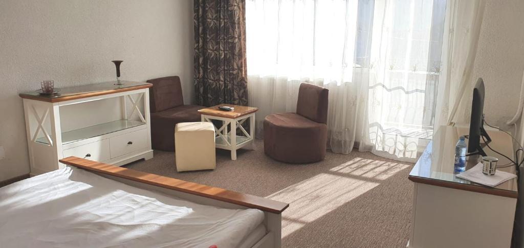 Hotel Monteoru - 736