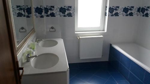 Hotel Monteoru - 617